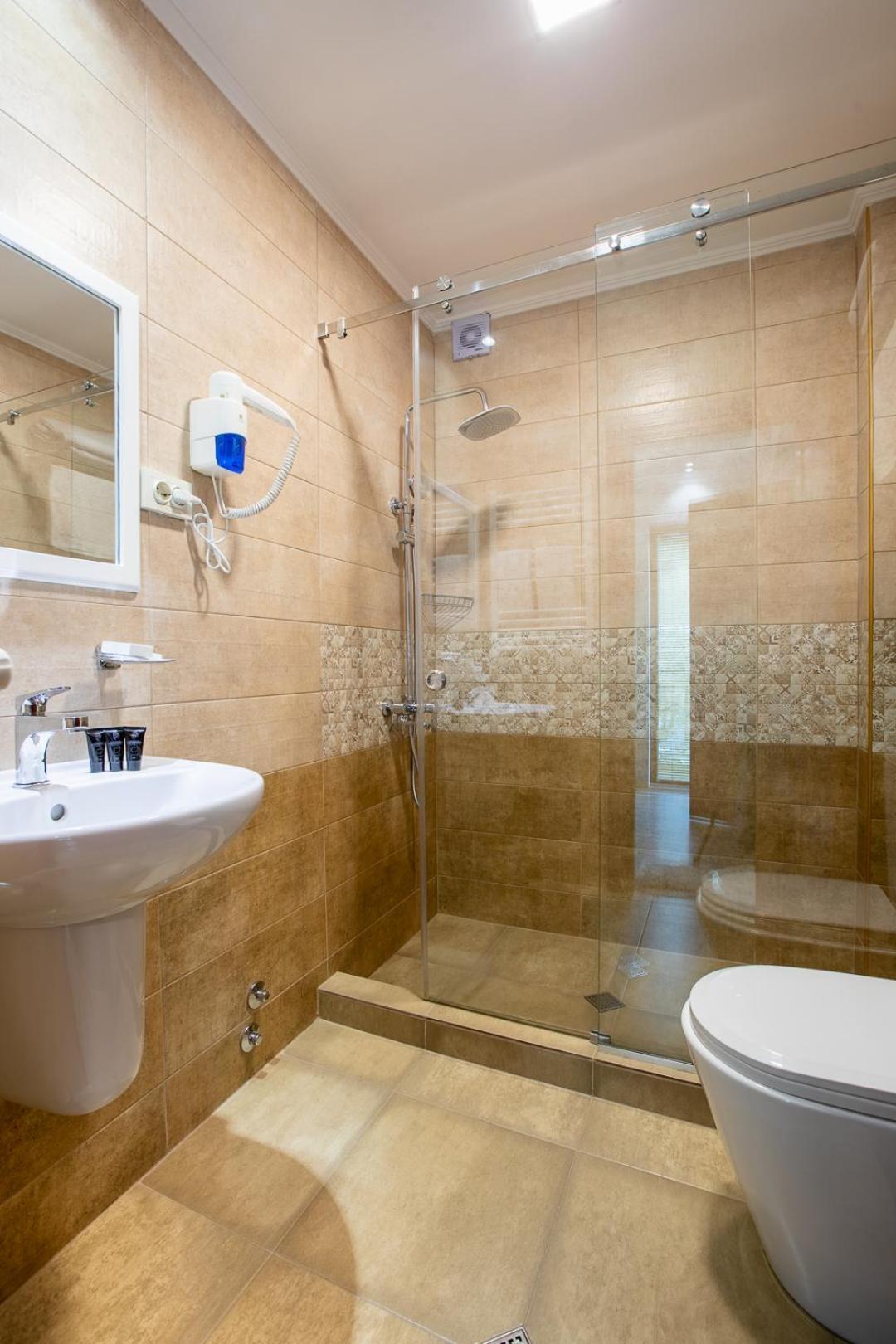 מסטיה Hotel Gold Tower חדר תמונה