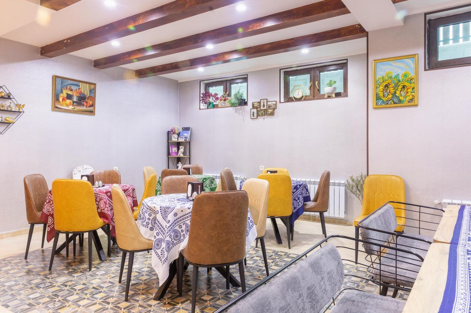 מסטיה Hotel Gold Tower מראה חיצוני תמונה